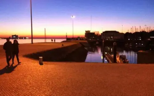 Boat at Lisbon - Vahine