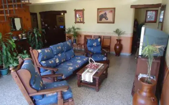 Hotel El Nogal