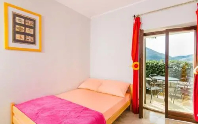 Perast Waterfront Apartments