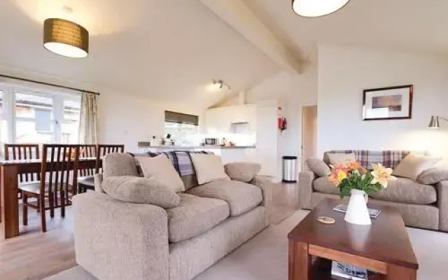 Caddys Corner Lodges