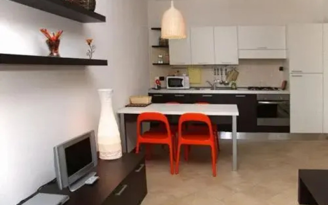 Cozy Lake Como Apartments