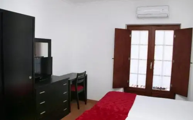Casa do Ti Latoeiro