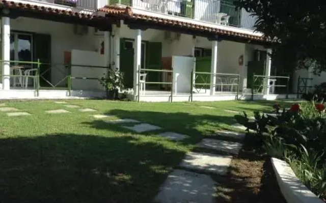 Villa Yiannis (Adult Friendly)