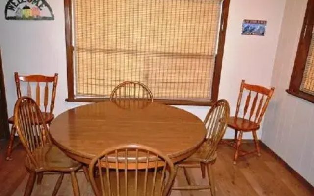 Bluebird View - 2 Br condo by RedAwning