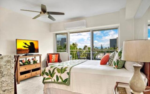Waikiki Shore 515 Beachfront & Upgrade