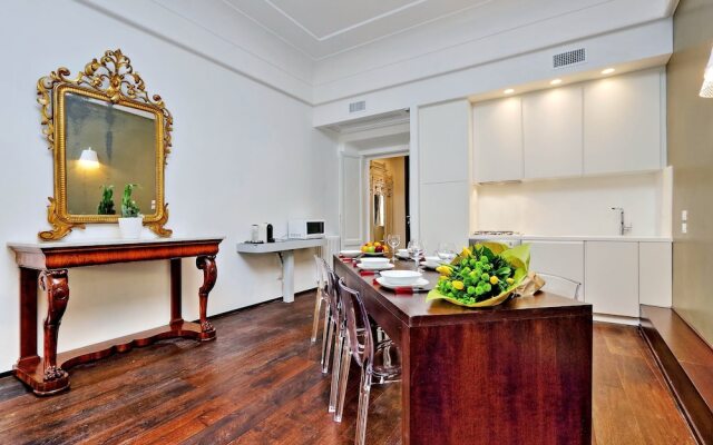 Your Rooftop Terrace at Spanish Steps