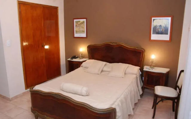 Hotel Savoy