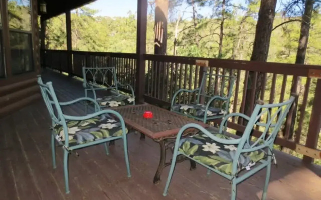 Forest Glen Lodge