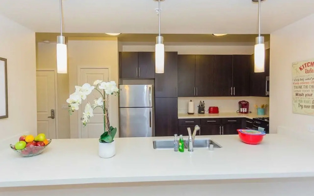 Park Plaza Apartment #876088 by RedAwning