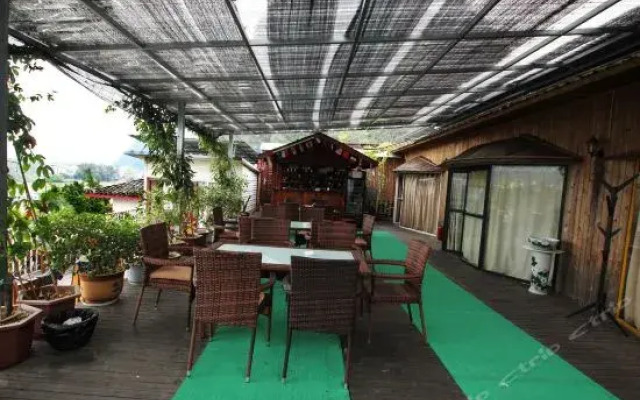 Yangshuo River Times Hotel