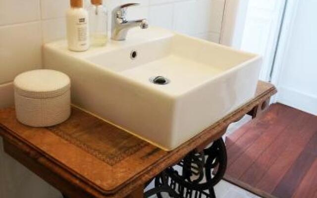 La Maison De La Rive Gauche