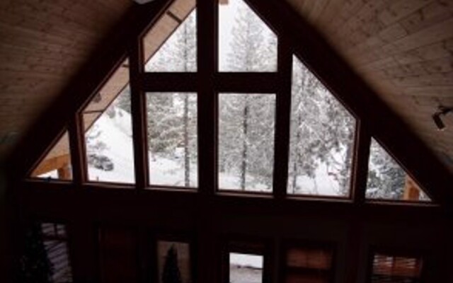 Mountain Town Properties White Wolf 1