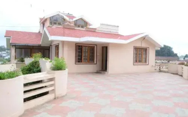 Maruthi Cottages