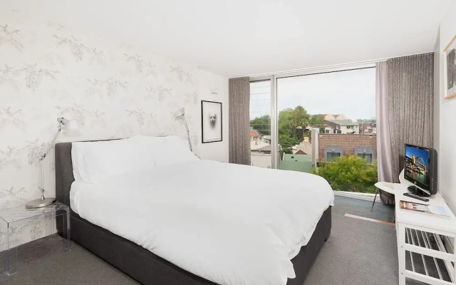 TT606 Sydney 2BR Huge Balcony