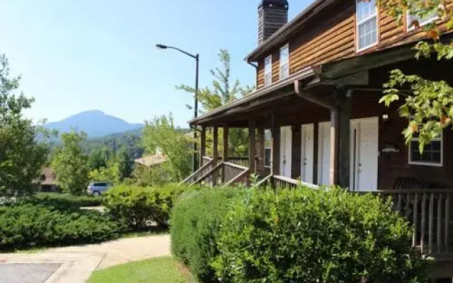 Magic Moments - 3 Br Duplex