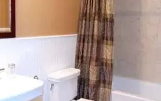 Cedar House on Sound B&B