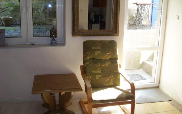 Alexandria Apartment