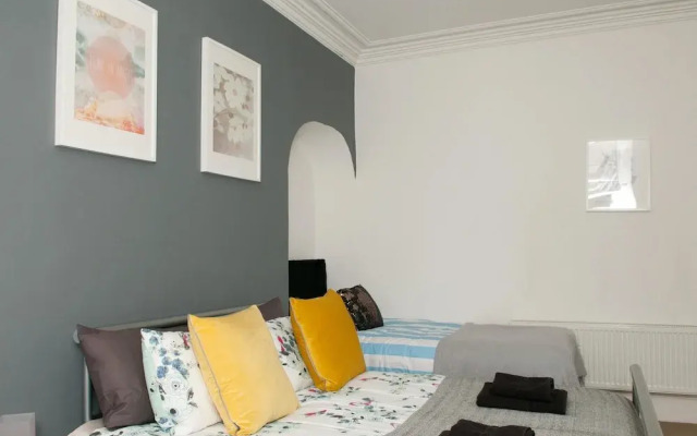 Regent Park Apartment 1