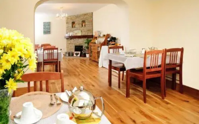 Sika Lodge B&B