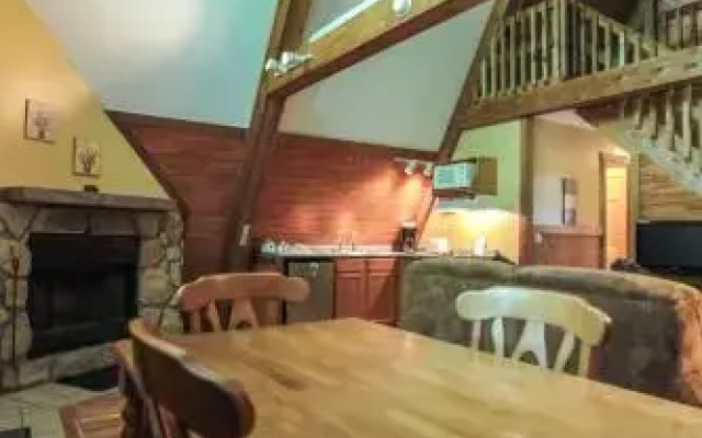 A-Frame #02 - Romantic Escape - Hocking Hills