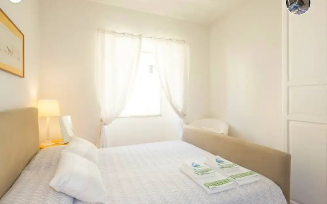 Queenanne Apartment