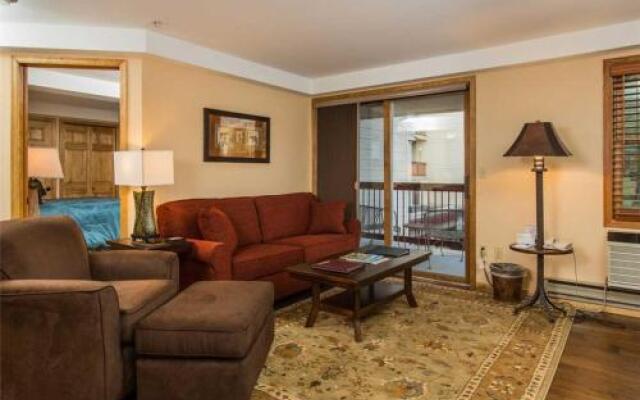 Torian Plum Plaza 307