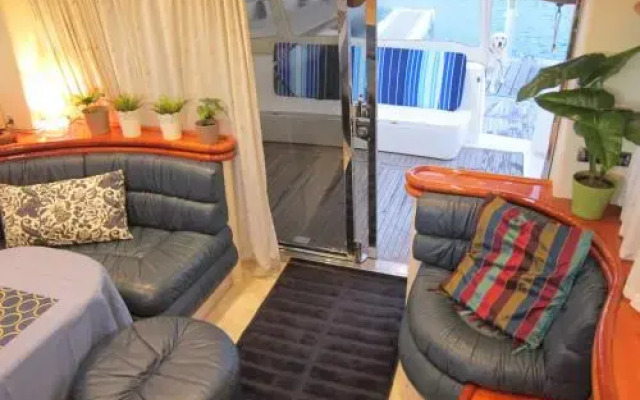 Lanzarote Yacht Hotel