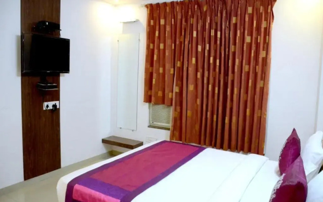 OYO Rooms Sambhaji Nagar Near Thermax Pimpri