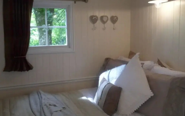 Borthwickbrae Shepherd's Hut