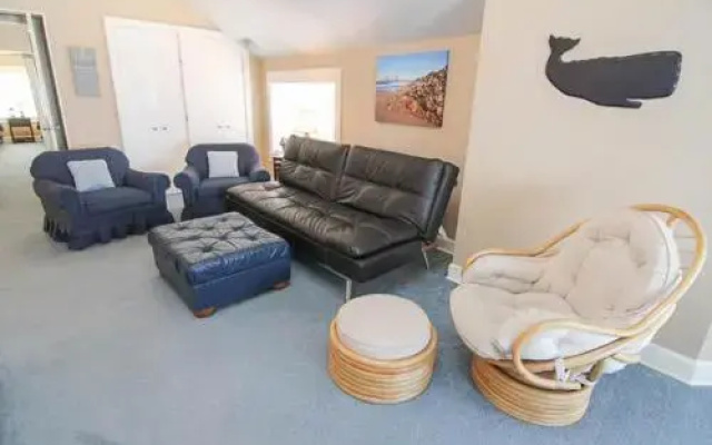 DaySea - 4 Br home by RedAwning