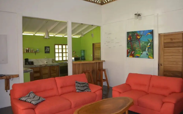 La Rana De Cahuita