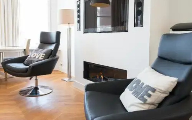 BizStay Embassy Apartments