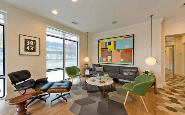 Atlantic Station Homes by Hosteeva