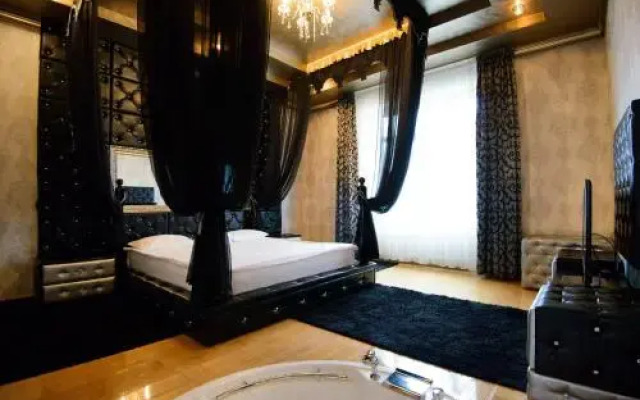 Cetate Residence