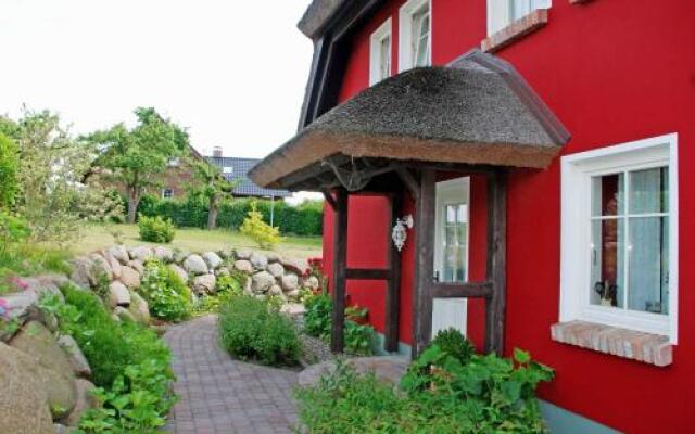 Karolas Landhus unterm Reetdach