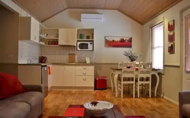 Autumn Affair Cottage 5