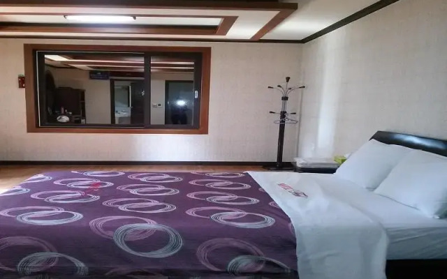 Goodstay Feel Motel Mokpo
