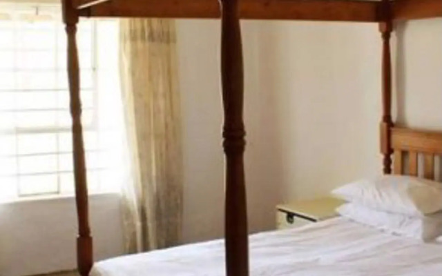 Bateleur Nature Reserve and Self Catering Game Lodge