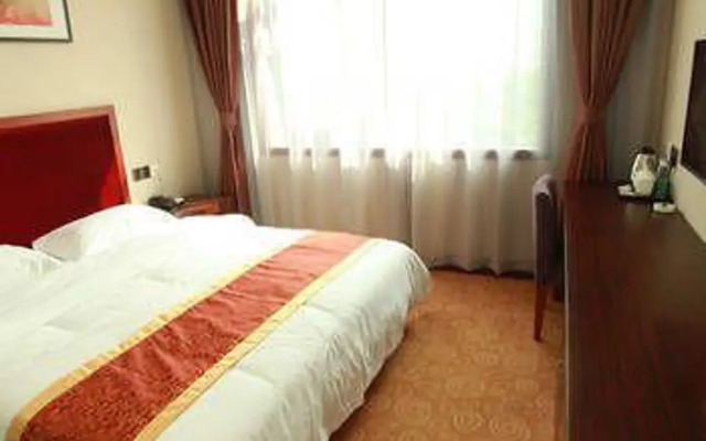 Chengdu Xirun Hotel