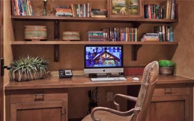 Diamond Peak Penthouse 616