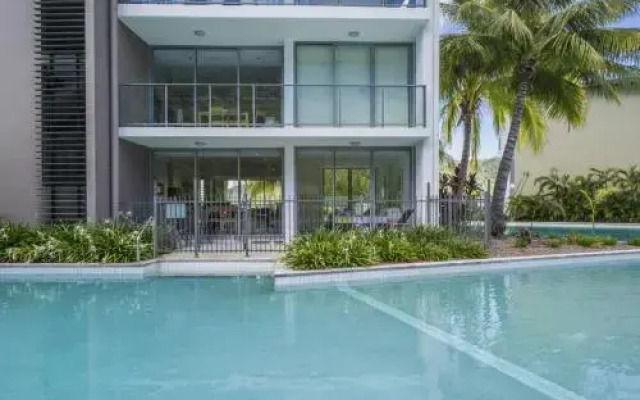 Blue On Blue Apartment 1011