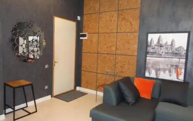 Apartments Center 2 - NEAR KHRESCHATYK - PALACE OF SPORTS - GULLIVER MALL