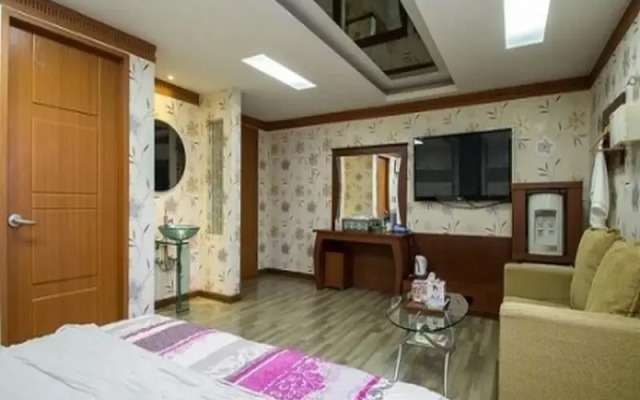Casa Lucido Hotel