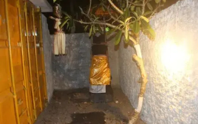 Kubu container