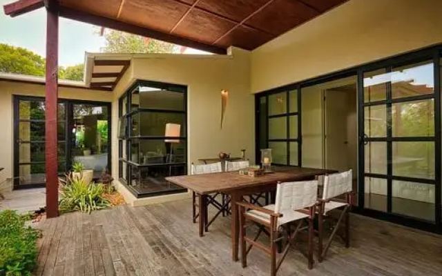 Silky Oaks Oasis - Surf Side