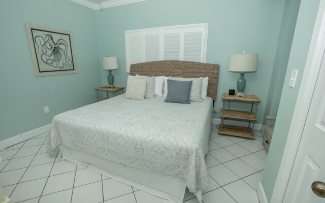 Oceania 703 3 Bedroom Condo by RedAwning