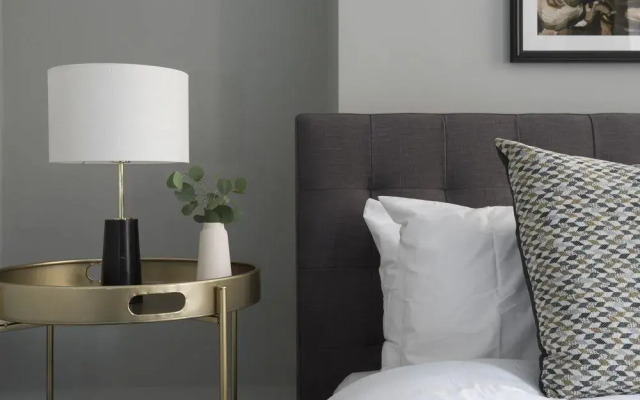 Serene 1BR in West End by Sonder