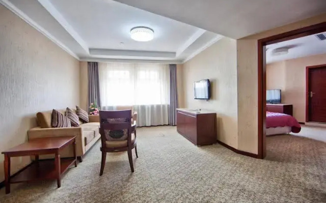 Chunyi Hotel