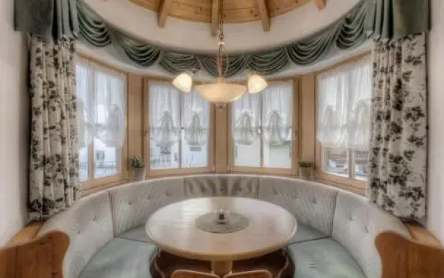 Alexander Mountain-Lodge