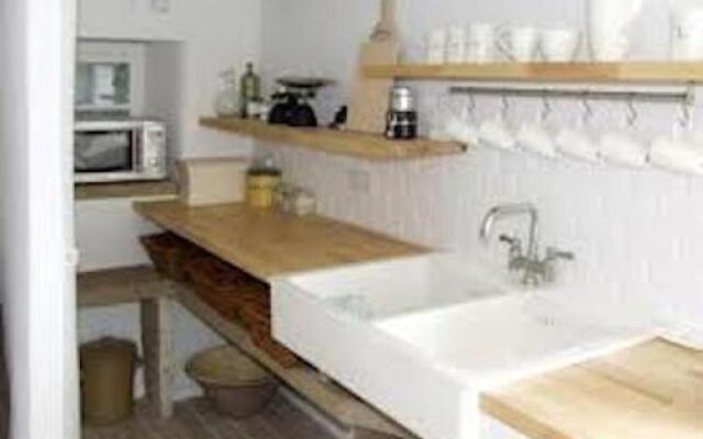 Rokeby Cottage self-catering accommodation in Hathersage, Peak District, Derbyshire